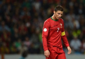 Cristiano Ronaldo Bantah Sengaja Mendapat Kartu Kuning