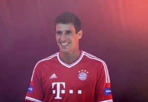 Gelandang Bayern Munich Javi Martinez Kembali Berlatih
